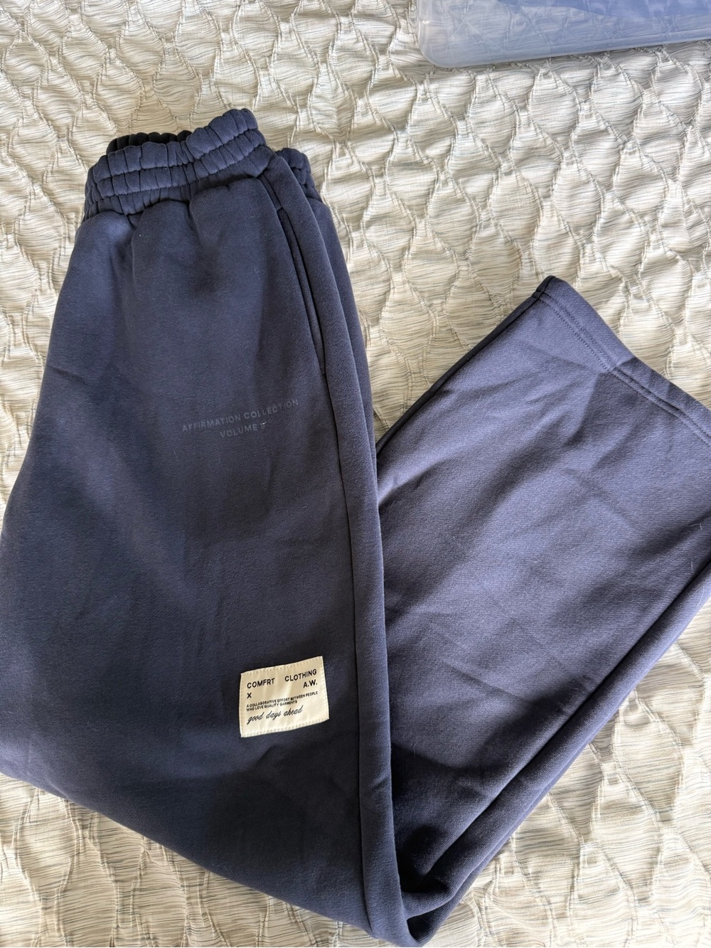Men's Navy Relaxed Fit Sweatpants with Elastic Waist